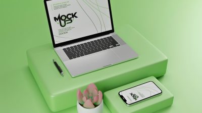 موکاپ لپتاپ روی میز